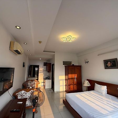 Hoa Phat Hotel & Apartment Хошимин Экстерьер фото