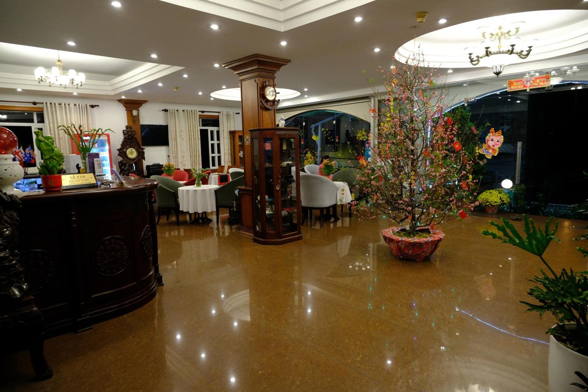 Hoa Phat Hotel & Apartment Хошимин Экстерьер фото