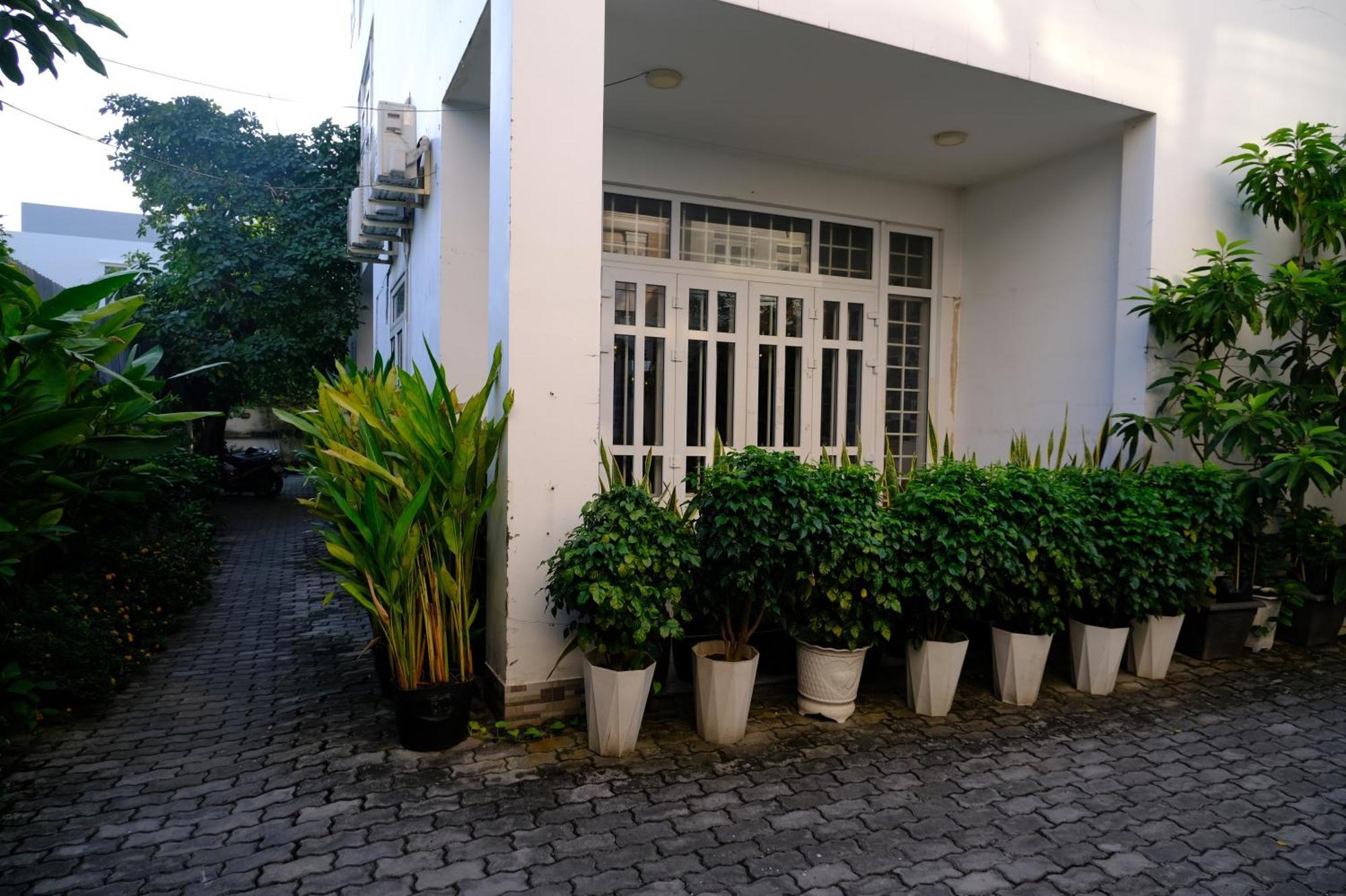 Hoa Phat Hotel & Apartment Хошимин Экстерьер фото
