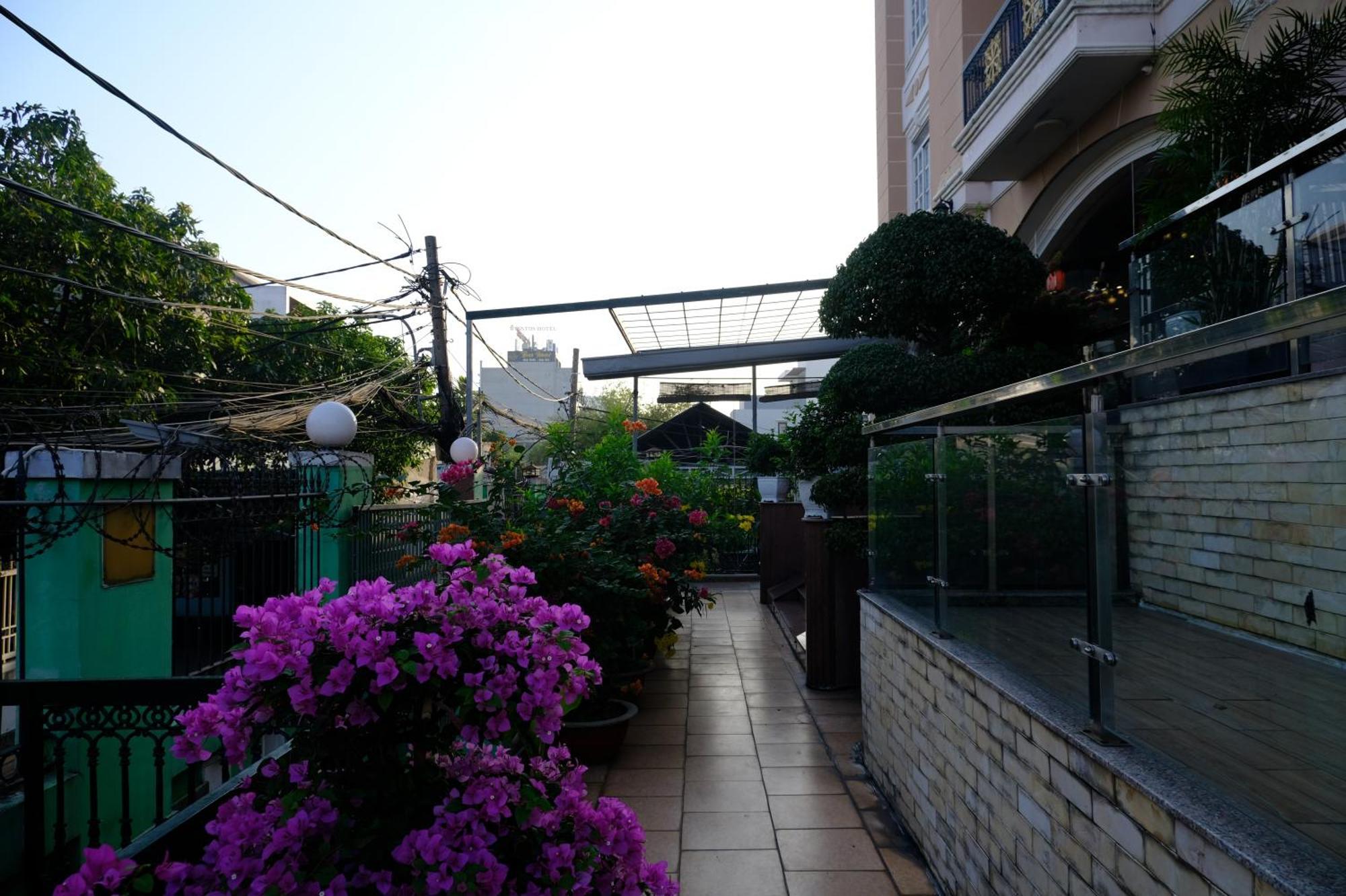 Hoa Phat Hotel & Apartment Хошимин Экстерьер фото