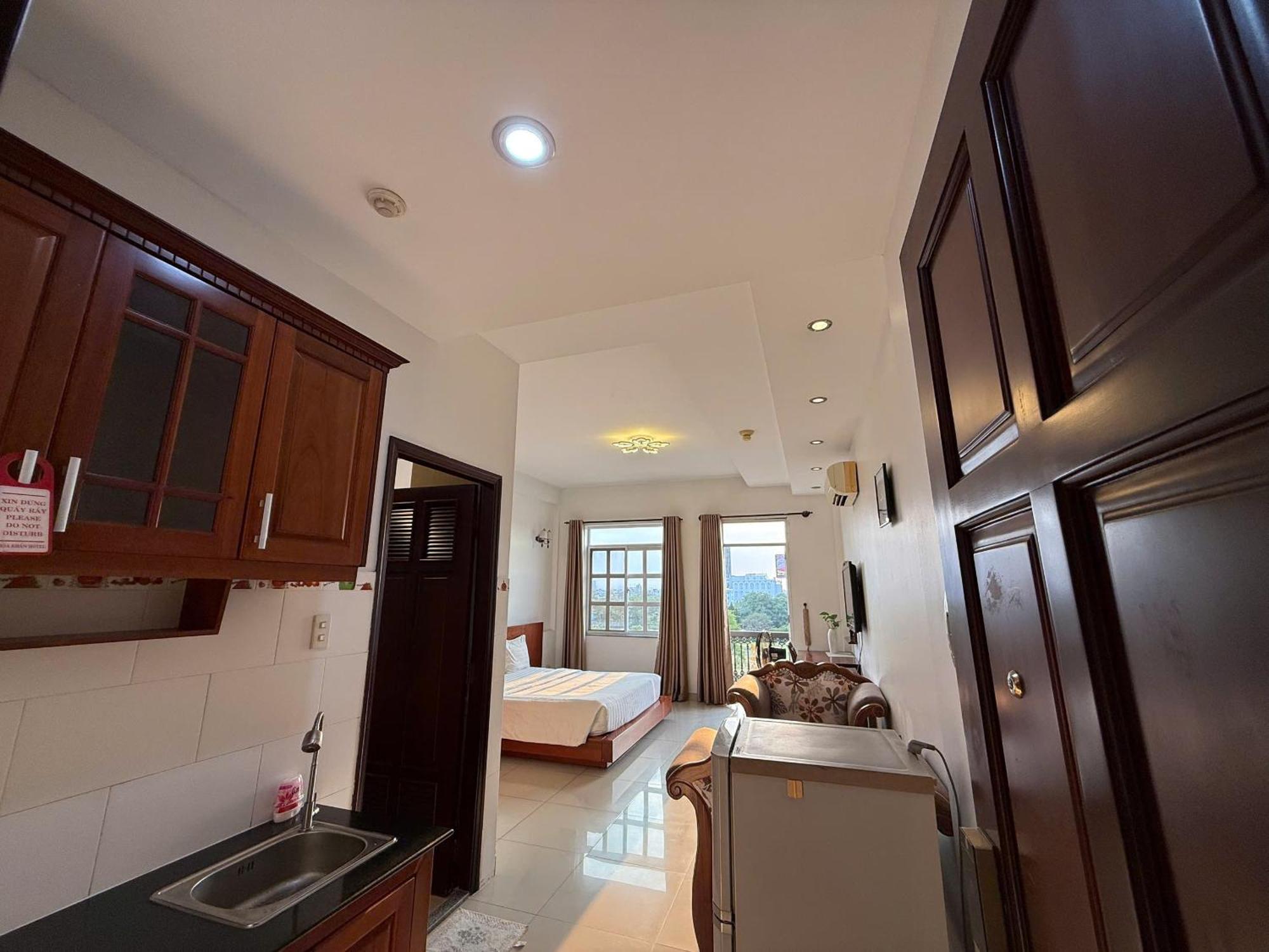 Hoa Phat Hotel & Apartment Хошимин Экстерьер фото