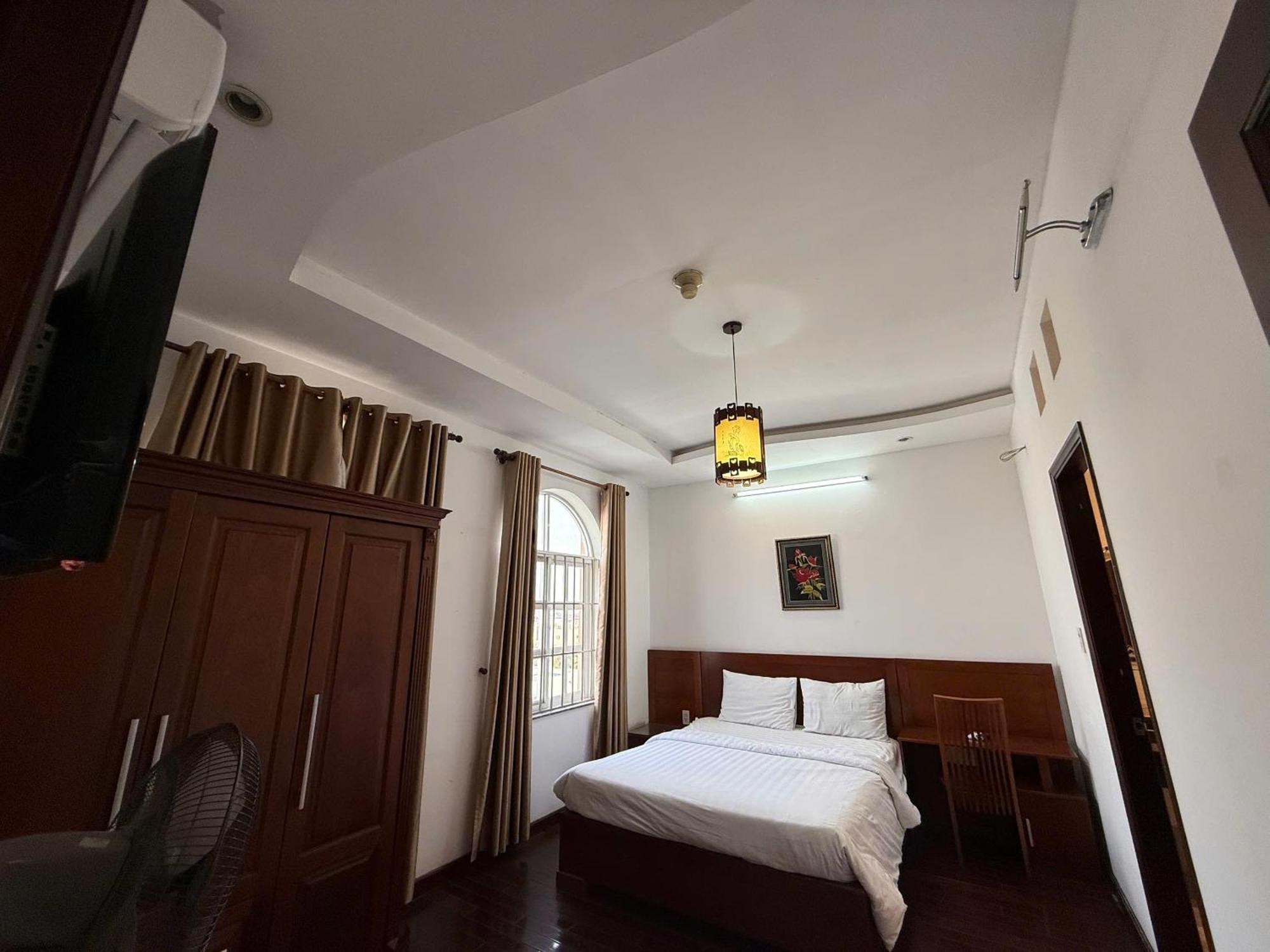 Hoa Phat Hotel & Apartment Хошимин Экстерьер фото