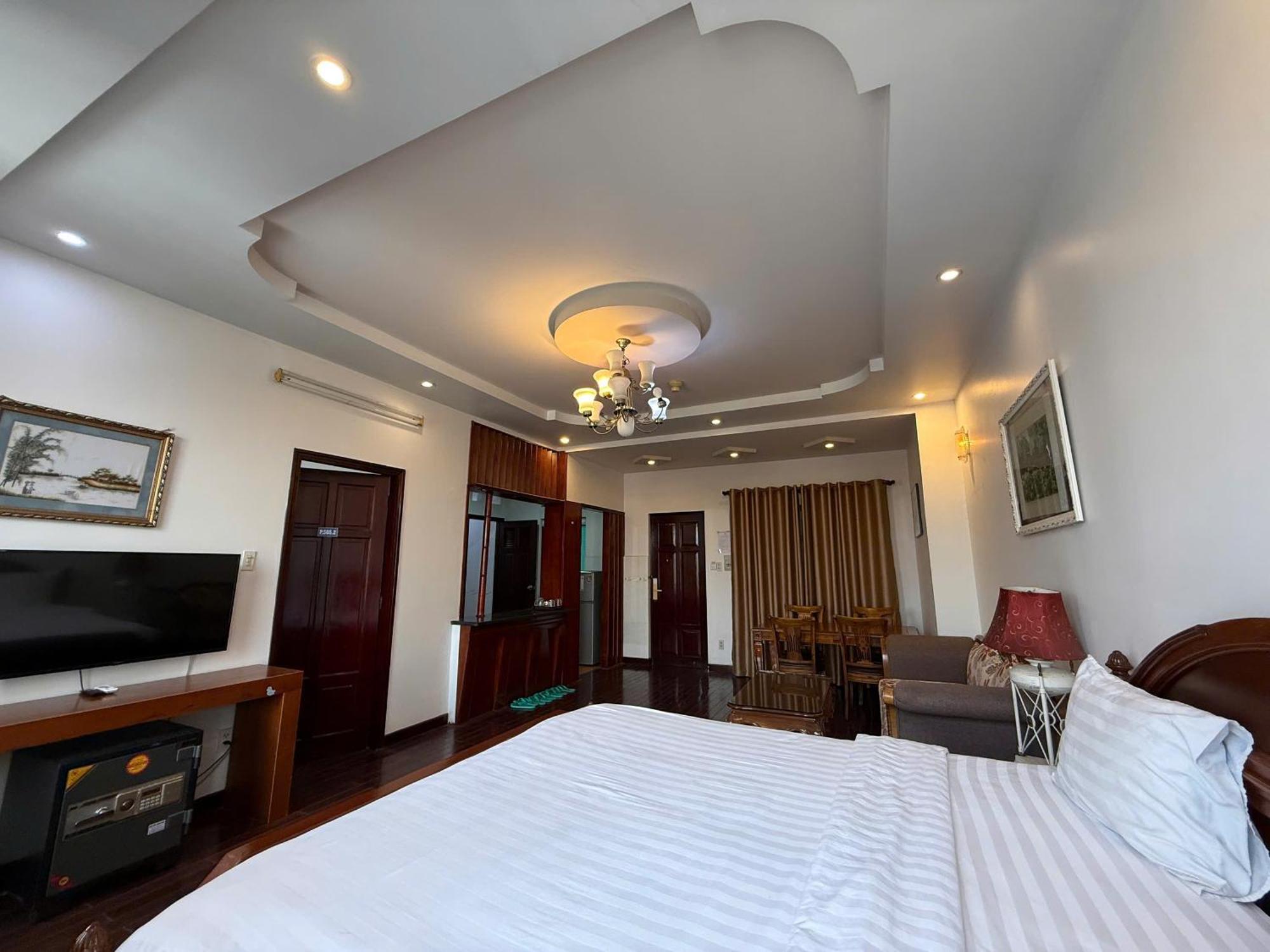 Hoa Phat Hotel & Apartment Хошимин Экстерьер фото