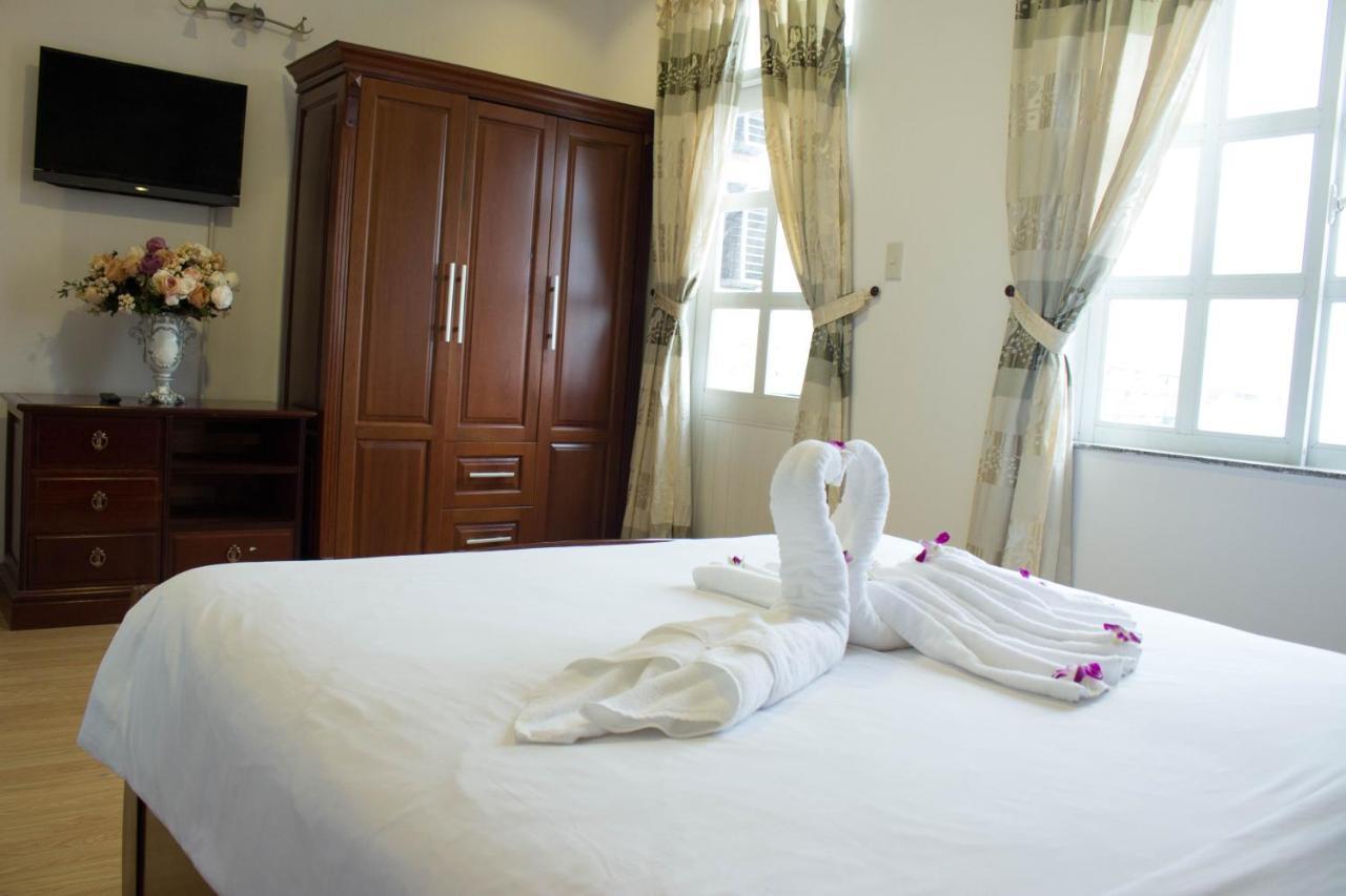 Hoa Phat Hotel & Apartment Хошимин Экстерьер фото