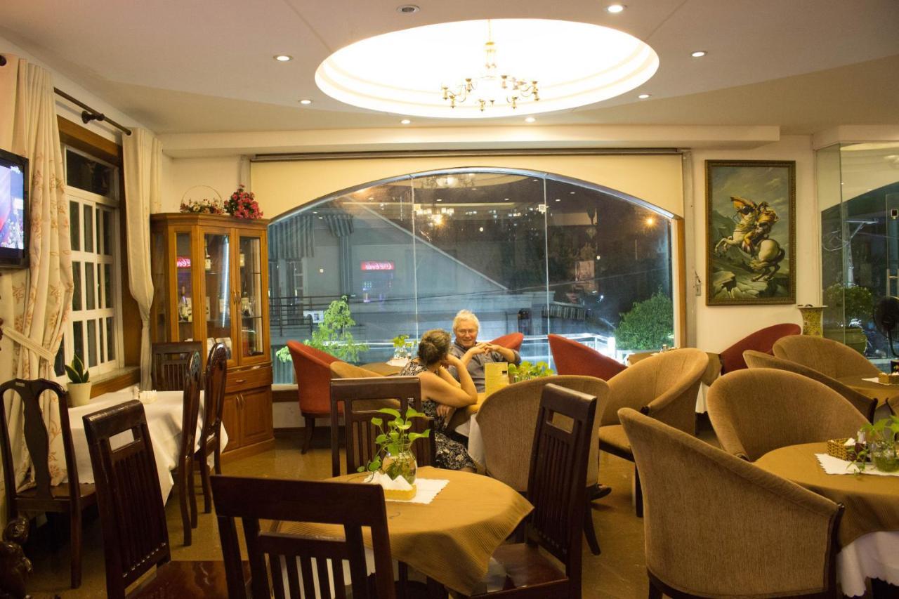 Hoa Phat Hotel & Apartment Хошимин Экстерьер фото