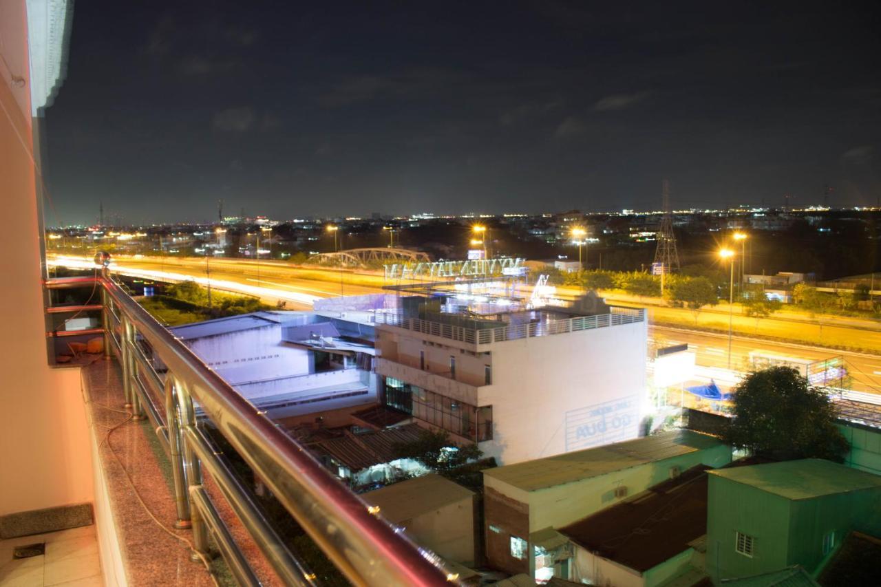 Hoa Phat Hotel & Apartment Хошимин Экстерьер фото